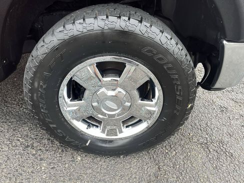 Used 2012 Ford F150 XLT AWD/4WD image 11