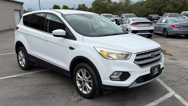 Used 2017 Ford Escape SE AWD/4WD image 8