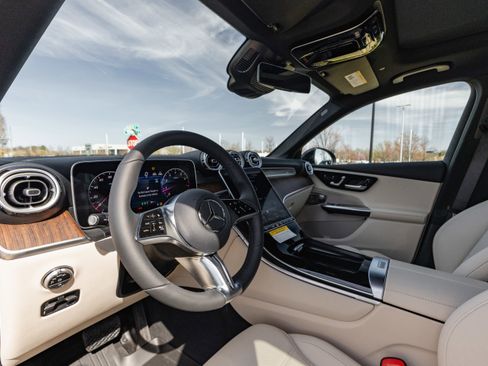 New 2026 Mercedes-Benz GLC 300 4MATIC image 12