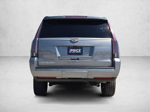 Used 2018 Cadillac Escalade ESV Platinum AWD/4WD image 7