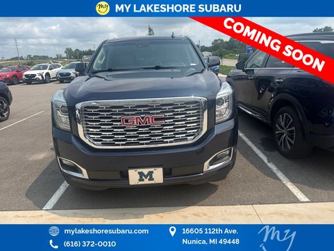 Used 2018 GMC Yukon Denali w/ Open Road Package AWD/4WD image 2