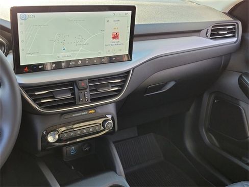 Used 2023 Ford Escape Platinum w/ Premium Technology Package image 30