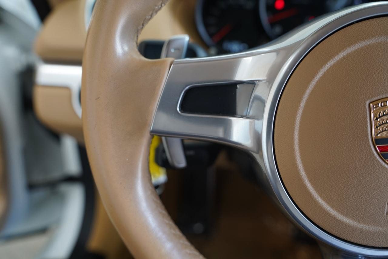 Used 2014 Porsche Cayman RWD image 12