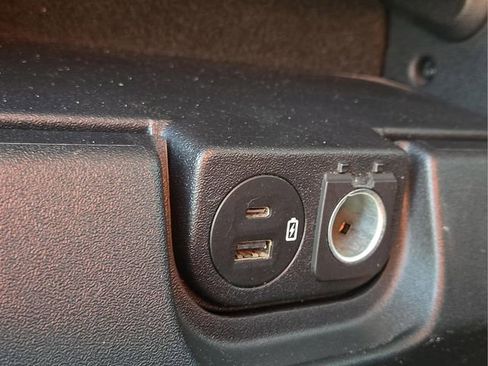 Used 2023 Ford F150 XLT image 18