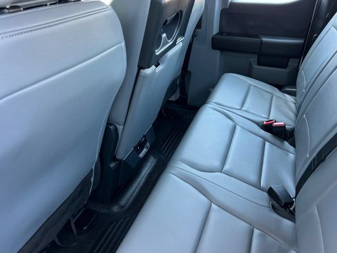 Certified 2024 Ford F250 XL w/ XL Chrome Package RWD image 4