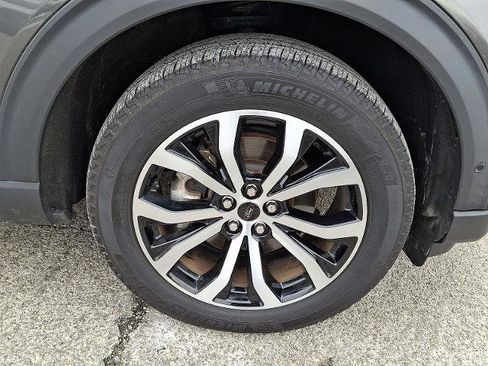 Certified 2020 Ford Explorer ST w/ Premium Technology Package image 8