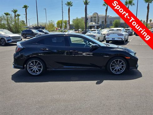 Used 2018 Honda Civic Sport Touring image 9