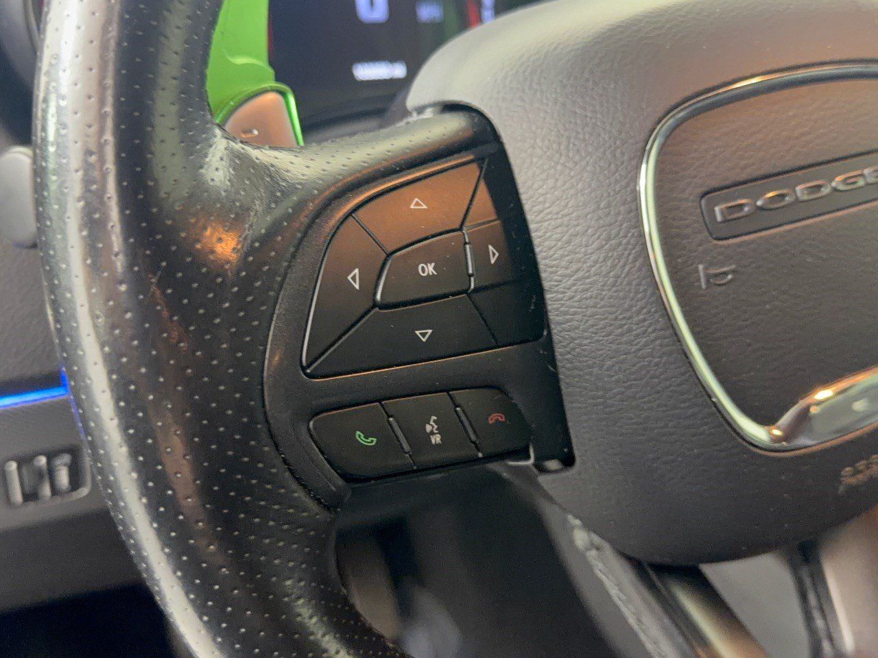 Used 2019 Dodge Durango R/T w/ Technology Group AWD/4WD image 18