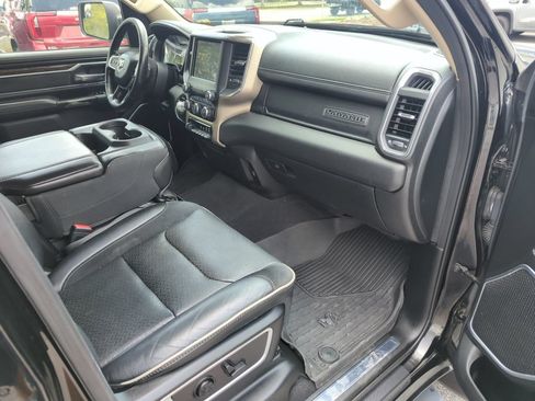 Used 2019 RAM 1500 Laramie AWD/4WD image 33