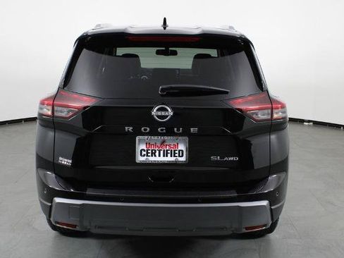 Certified 2026 Nissan Rogue SL AWD/4WD image 11