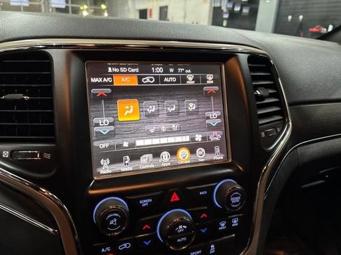 Used 2016 Jeep Grand Cherokee Limited w/ Luxury Group II AWD/4WD image 30
