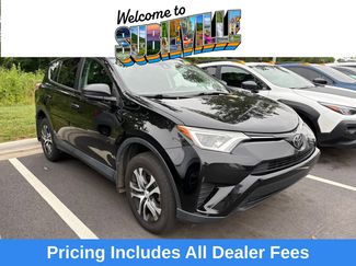 Used 2017 Toyota RAV4 LE AWD/4WD video 1
