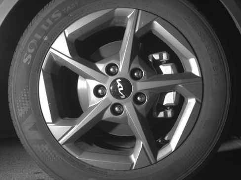 Used 2025 Kia K4 FWD image 13