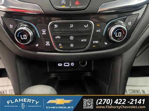 Used 2023 Chevrolet Equinox Premier AWD/4WD image 31