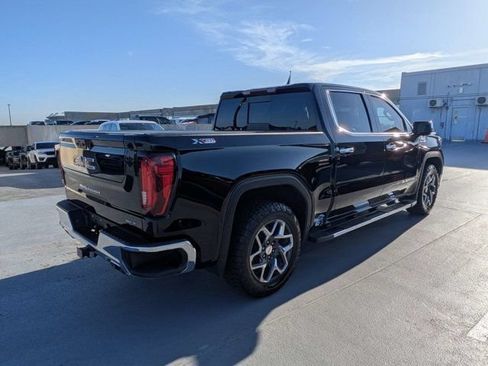 Used 2023 GMC Sierra 1500 SLT w/ SLT Premium Package AWD/4WD image 3