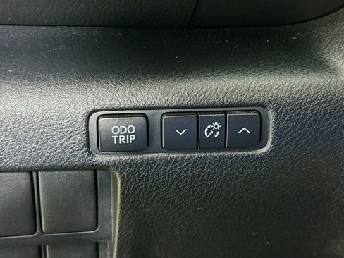 Used 2016 Lexus IS 300 AWD image 12
