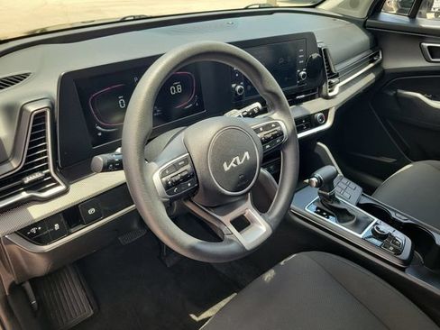 Used 2024 Kia Sportage LX FWD image 13