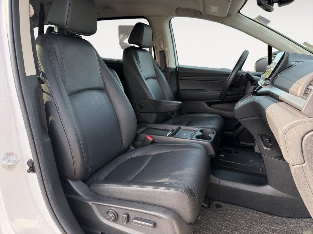 Used 2025 Honda Odyssey EX-L image 24