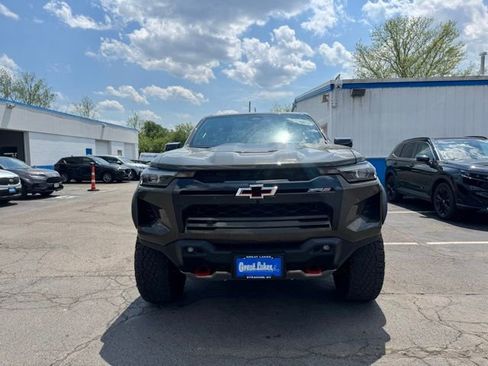 Used 2024 Chevrolet Colorado ZR2 w/ Safety Package AWD/4WD image 7