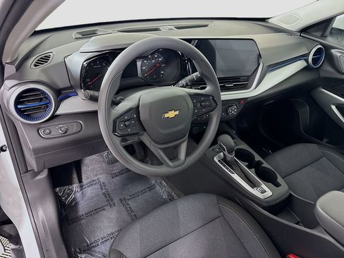 New 2026 Chevrolet Trax LS w/ LS Convenience Package image 9