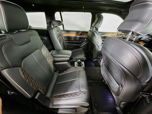 Used 2023 Jeep Grand Cherokee L Summit AWD/4WD image 29