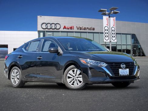 Used 2025 Nissan Sentra S image 2