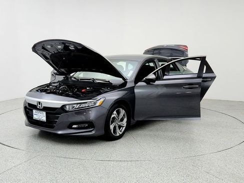 Used 2020 Honda Accord EX image 9