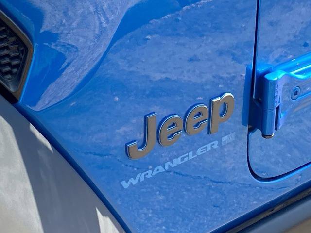 Used 2024 Jeep Wrangler Unlimited Rubicon 4xe AWD/4WD image 27