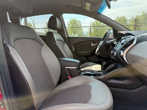 Used 2013 Hyundai Tucson GLS image 10