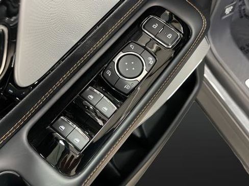 Used 2025 Lincoln Aviator Black Label w/ Jet Appearance Package image 20