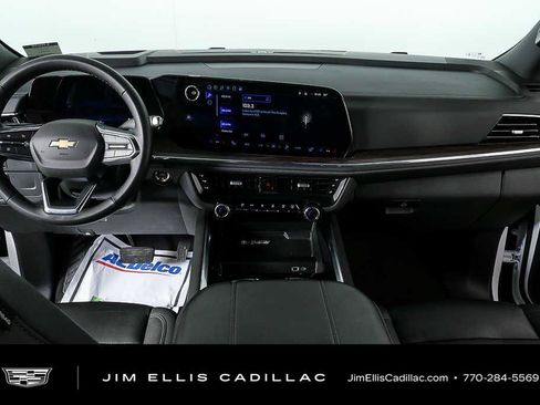 Used 2025 Chevrolet Tahoe LT RWD image 17