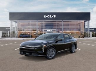 New 2025 Kia K4 LX image 1