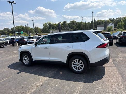 Used 2024 Toyota Grand Highlander AWD image 30