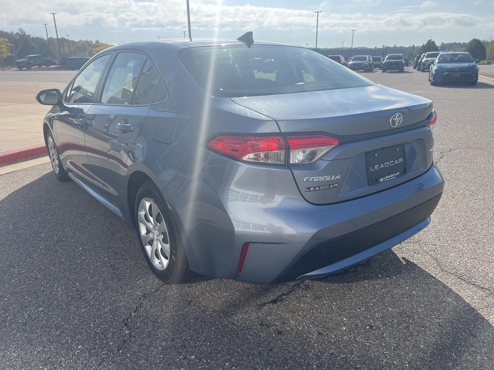 Used 2021 Toyota Corolla LE FWD image 12