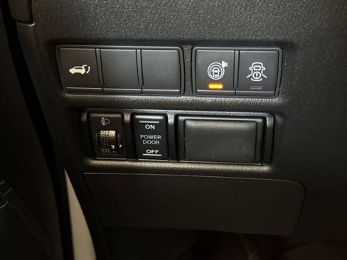 Used 2019 Nissan Armada SL w/ Premium Package AWD/4WD image 31