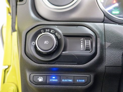 Certified 2023 Jeep Wrangler Unlimited Rubicon 4xe image 12