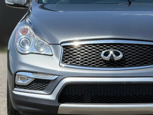 Used 2017 INFINITI QX50 AWD image 11