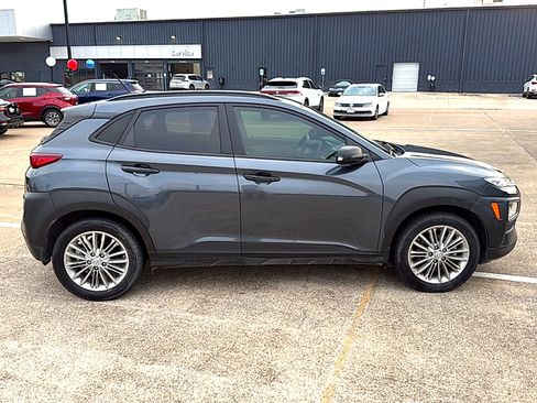 Used 2021 Hyundai Kona SEL w/ Cargo Package image 4