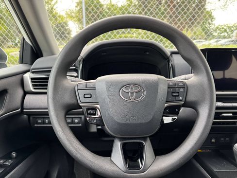 Used 2026 Toyota Camry LE FWD image 27