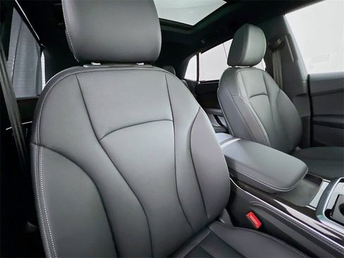 New 2026 Audi Q8 Premium Plus image 27