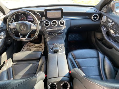 Used 2015 Mercedes-Benz C 300 4MATIC Sedan w/ Multimedia Package image 4