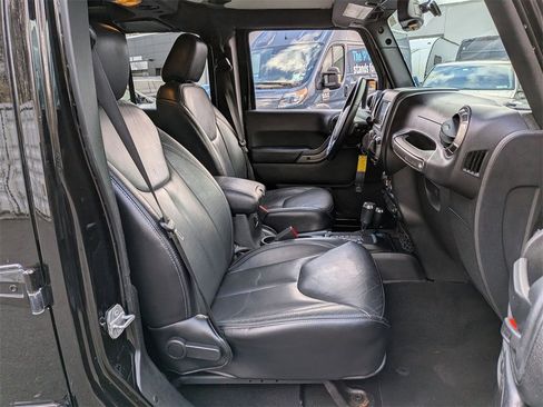 Certified 2018 Jeep Wrangler Unlimited Altitude image 20