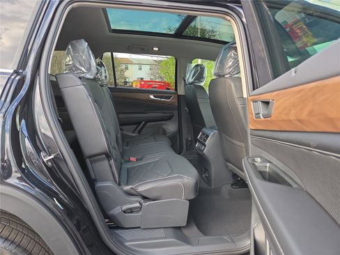 New 2026 Volkswagen Atlas SE image 26