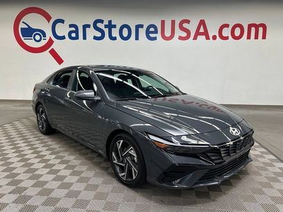 Used 2025 Hyundai Elantra Limited