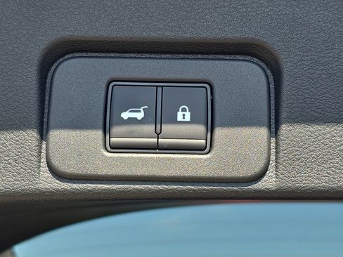 New 2026 Nissan Rogue Platinum w/ Platinum Premium Package AWD/4WD image 13