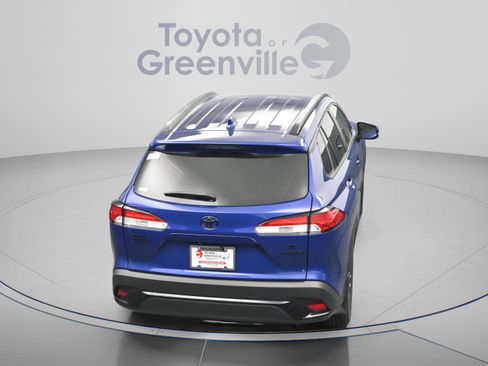 Used 2024 Toyota Corolla Cross AWD Hybrid image 14