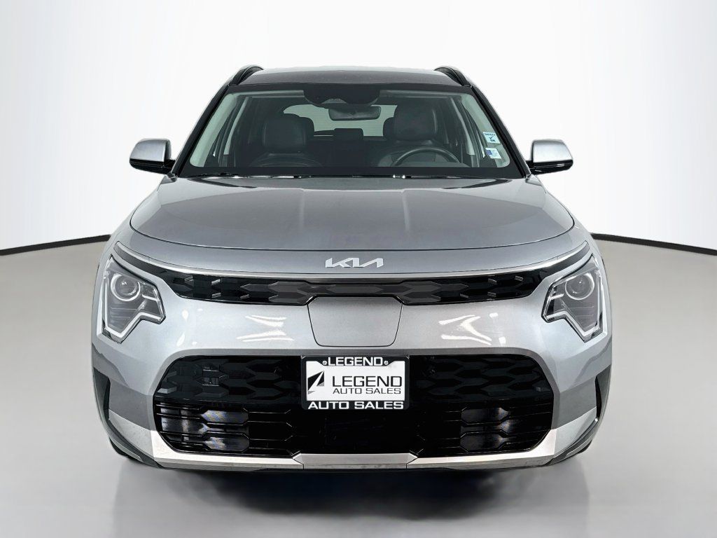 Used 2024 Kia Niro Wind w/ Wind Preserve Package FWD image 2