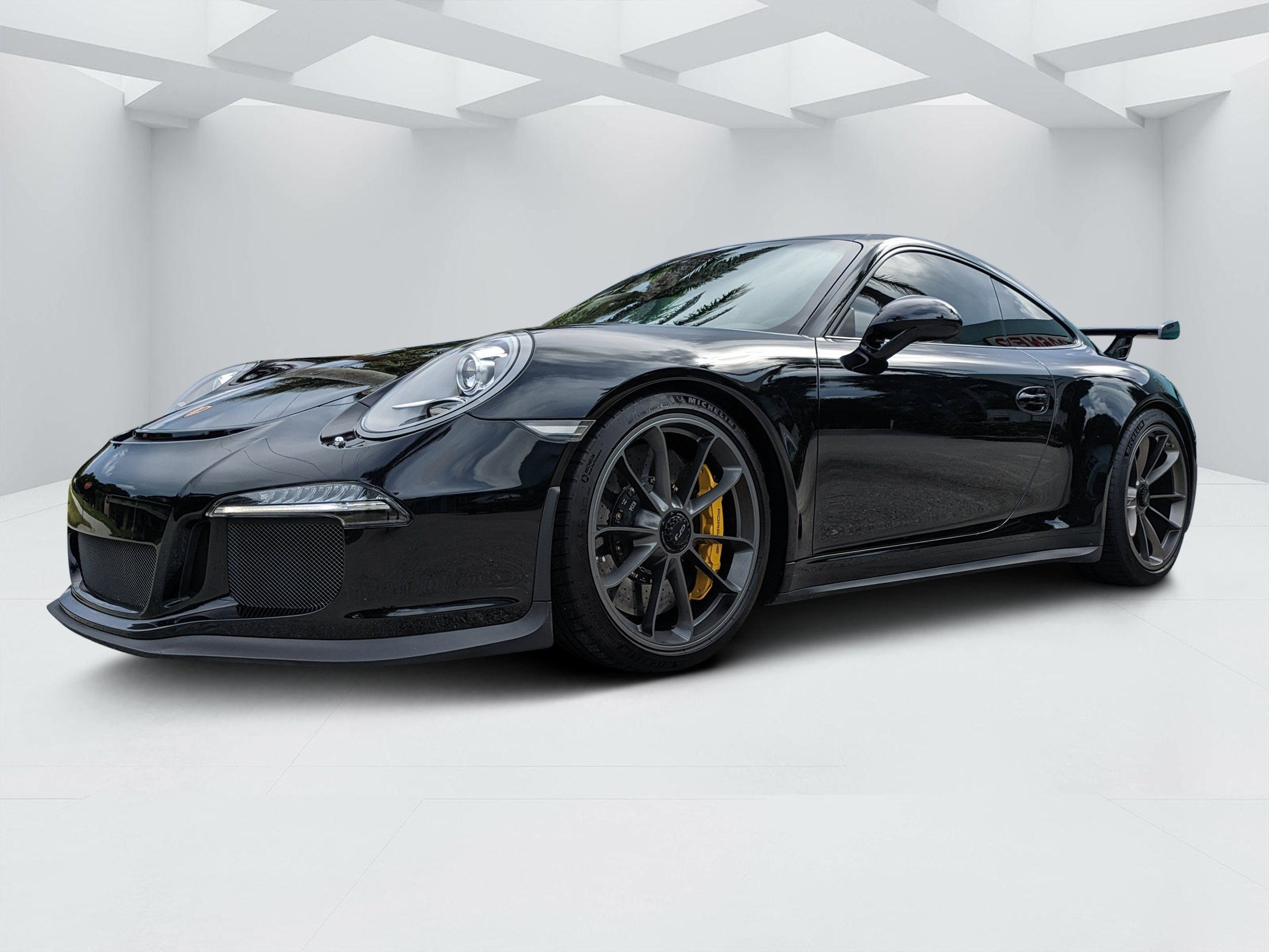Used 2015 Porsche 911 GT3 RWD image 7