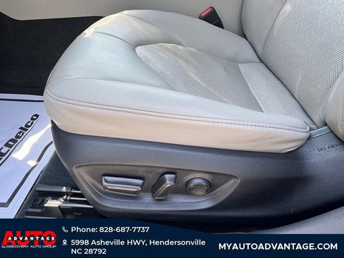 Used 2023 Toyota Camry XLE FWD image 27