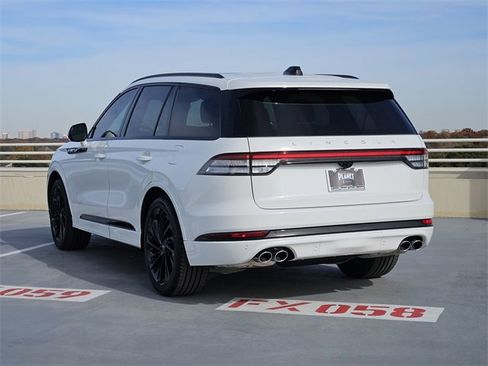 New 2026 Lincoln Aviator Reserve image 5